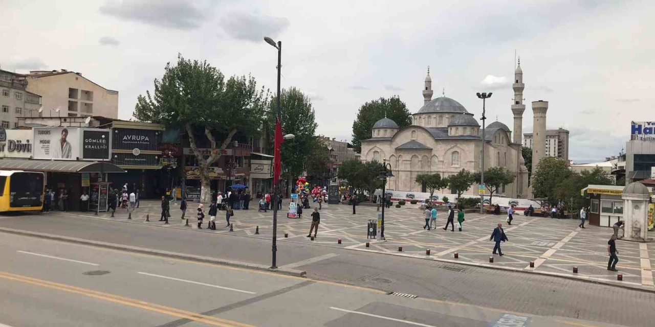 Malatya’da Bayramın İlk Gününde Sessizlik Hakim