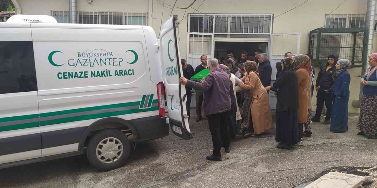Elektrik Akımına Kapılan Çiftçi Hayatını Kaybetti