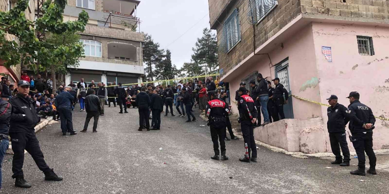 23 Yaşındaki Hurdacı Evinde Bıçaklanarak Öldürülmüş Halde Bulundu