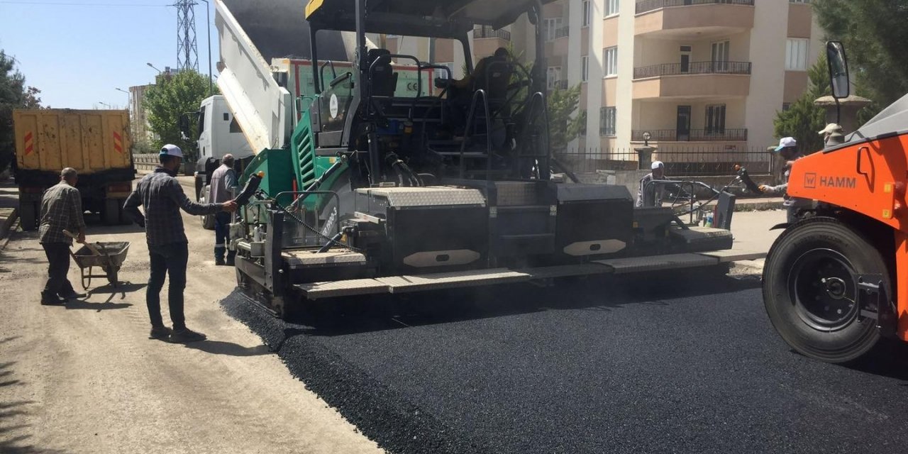 Yeni Mahallede Asfalt Çalışması Başladı