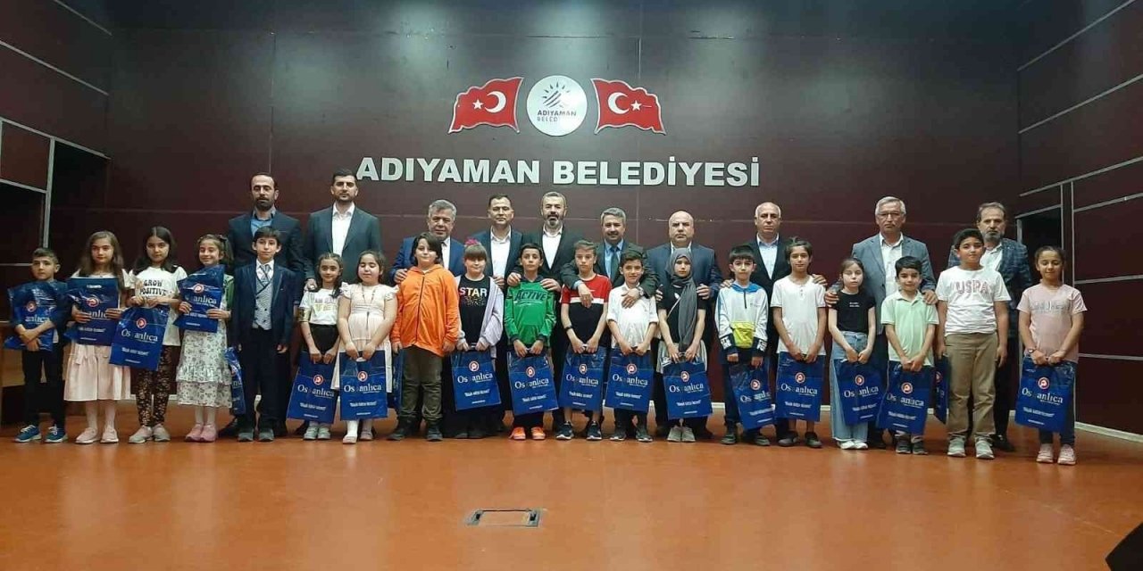 “Aydınlık Yarınlara” Kitap Okuma Yarışmasının Ödül Töreni Düzenlendi