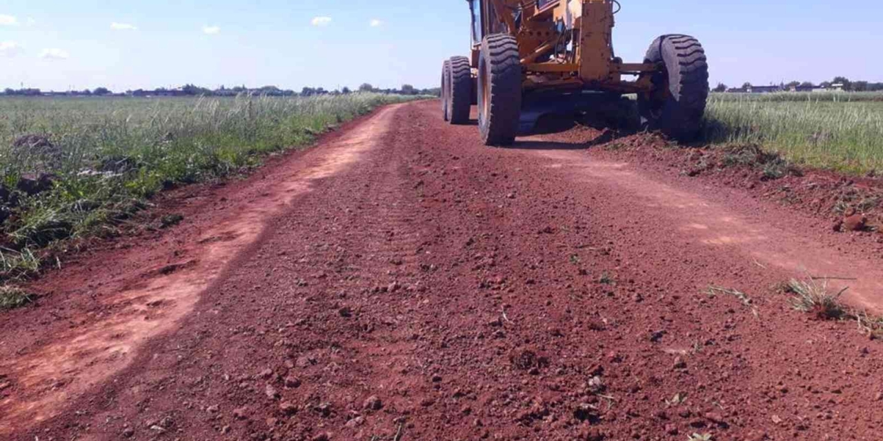 Siverek Kırsalında Yol Yapım Çalışmalarına Hız Verildi