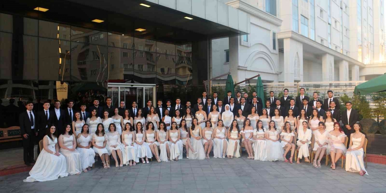 Gkv 59. Yıl Mezunlarına Muhteşem Balo