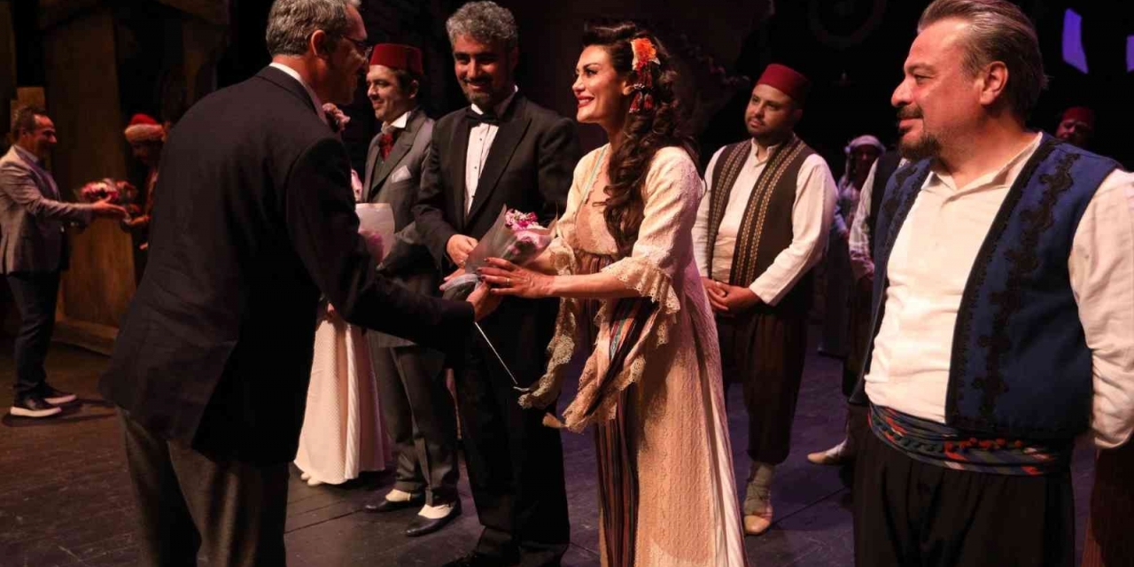 Kanlı Nigar Müzikali Sanatseverlerle Buluştu