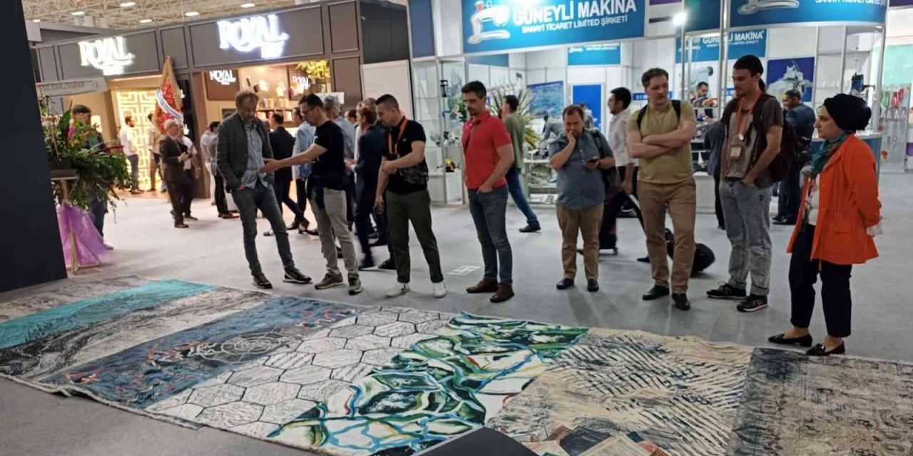 Halı Tasarım Öğrencileri Domotex Halı Fuarında