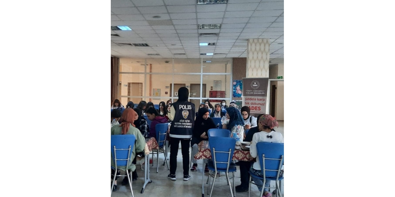 Üniversite Öğrencilerine Kades Bilgilendirmesi