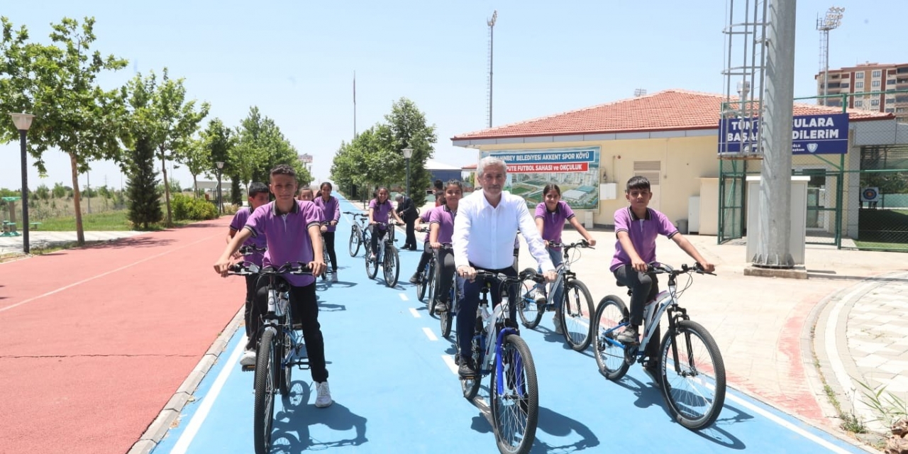 Şahinbey’de 40 Bin Öğrenciye Bisiklet Dağıtılıyor