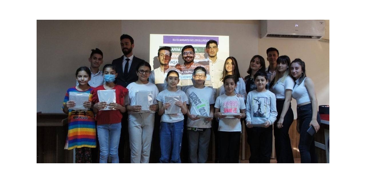 Üniversite Öğrencilerinden Su Tasarrufu Konusunda Örnek Proje