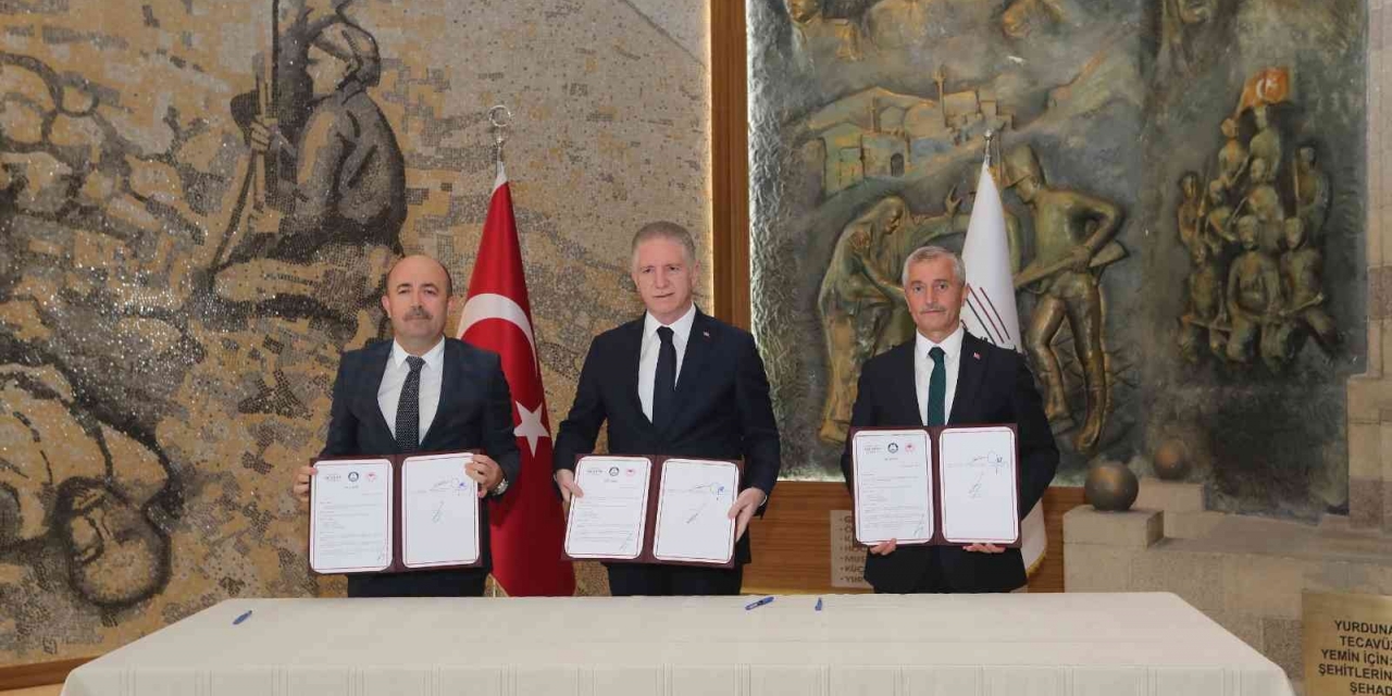 Çiftçilere Silajlık Mısır Desteği