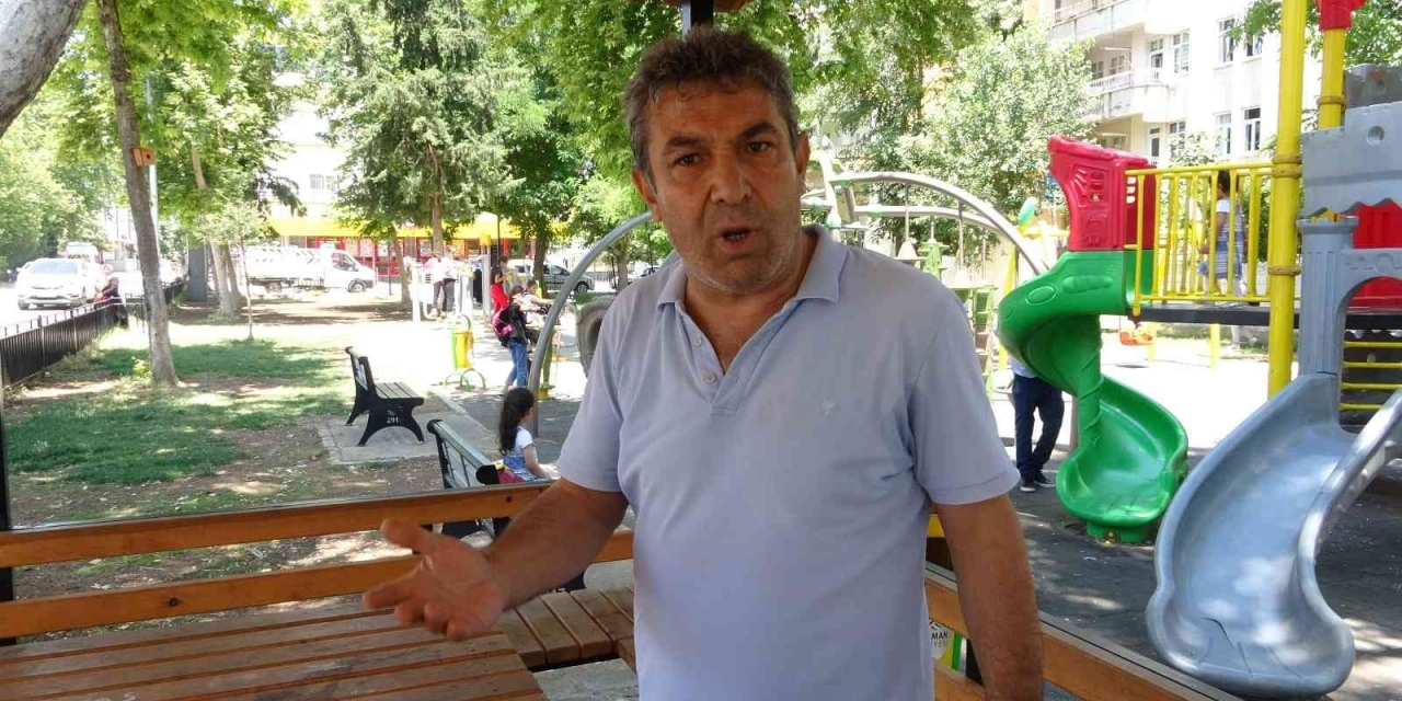 Mahalle Muhtarı Uyardığı Şahısların Saldırısına Uğradı