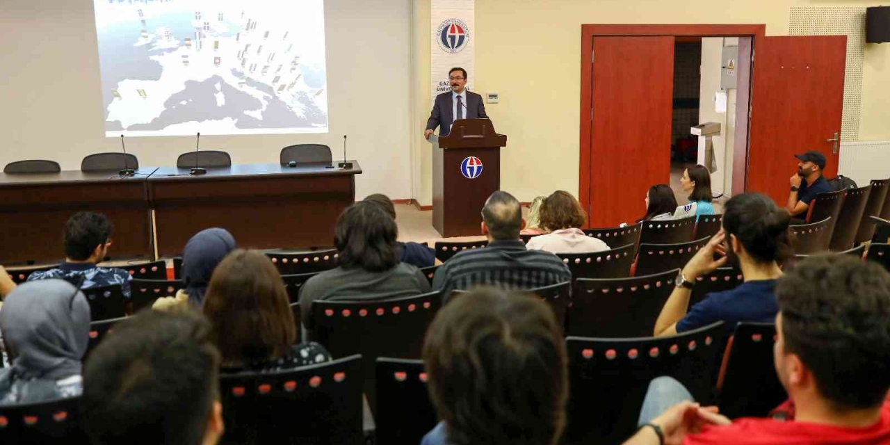 Gaün’de Yurt Dışına Gidecek Öğrenciler Bilgilendirildi