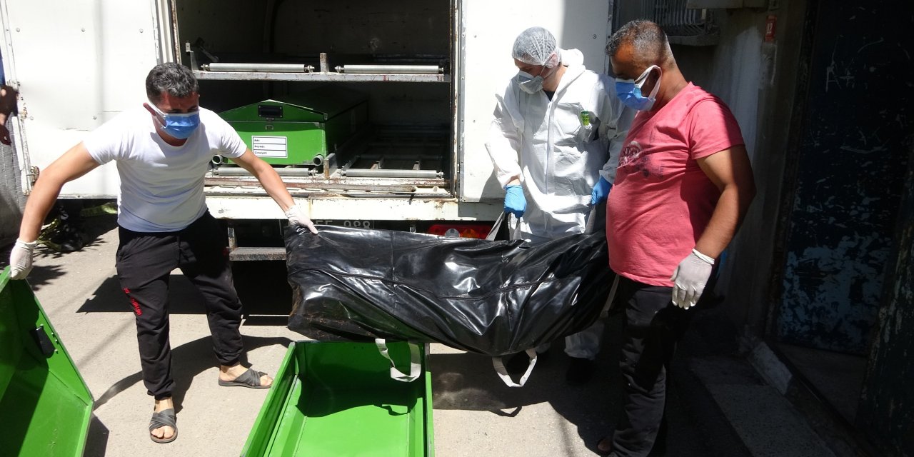 Sokağı Kötü Kokular Sarınca Acı Olay Ortaya Çıktı