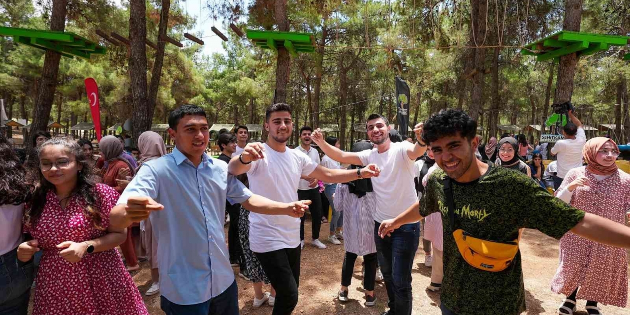 Yks’ye Girecek Öğrencilere Moral Pikniği
