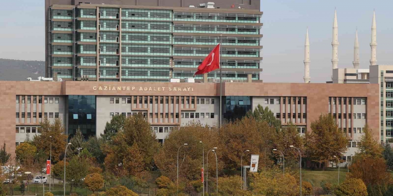 İntiharına Engel Olmak İsteyen Esnafı Öldüren Sanığa 6 Yıl 3 Ay Hapis