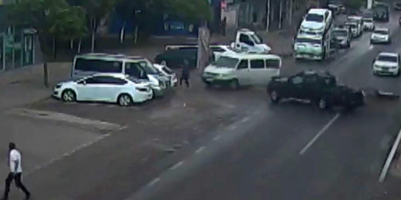 Gaziantep’te Trafik Kazaları Kamerada