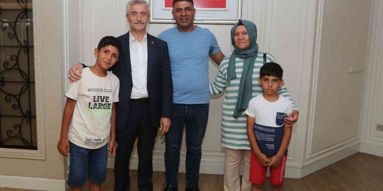 Tahmazoğlu Esnaf Ve Vatandaşlarla Bir Araya Geldi