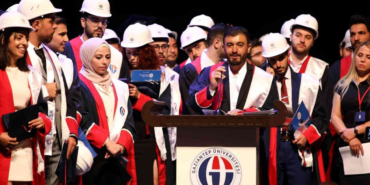Gaün Mühendislik Fakültesinde Coşkulu Mezuniyet Töreni