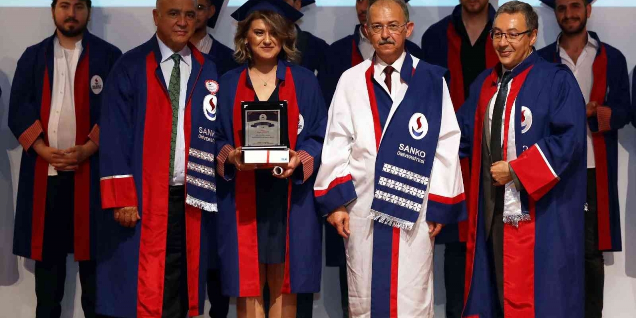 Sanko Üniversitesi Shmyo’da İlk Mezuniyet Heyecanı