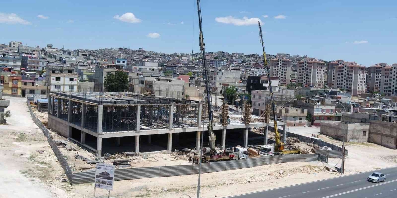 Dumlupınar Mahallesine Çok Fonksiyonlu Tesis