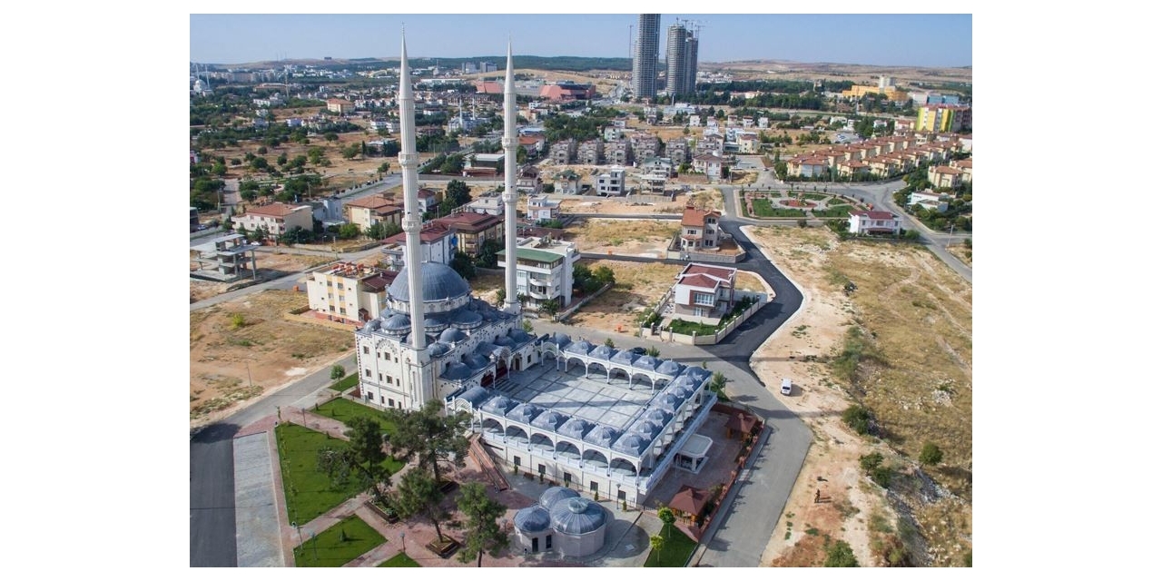 Gaziantep’te Cami Kapısını Benzinle Yakan Şahıs Gözaltına Alındı