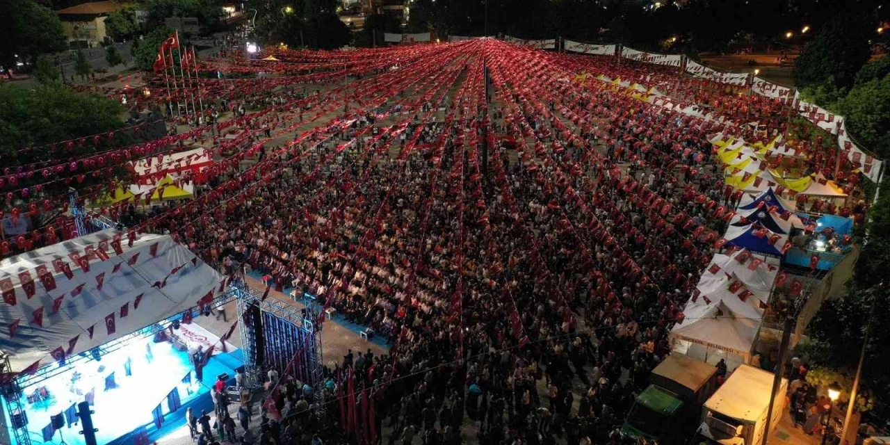 Gaziantep 15 Temmuz Gecesi Yine Tek Yürek, Tek Bilek Oldu
