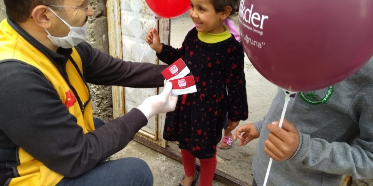 Çocuklara Bayram Hediyesi