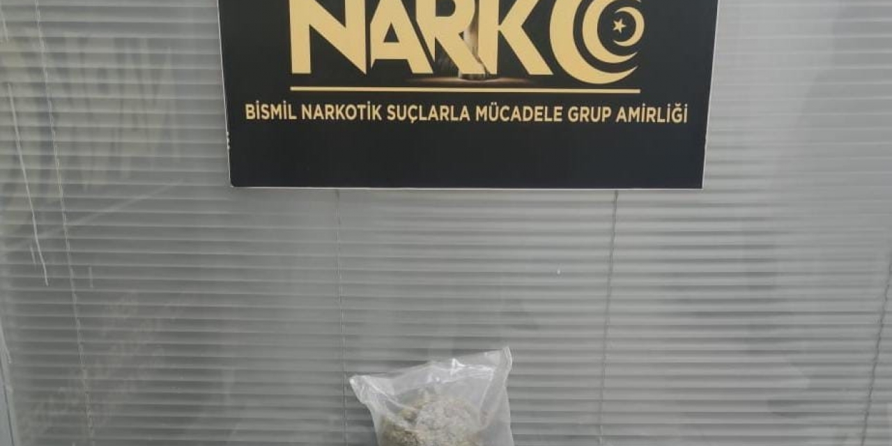 Diyarbakır’da Otomobilde 4 Kilogram Uyuşturucu Ele Geçirildi
