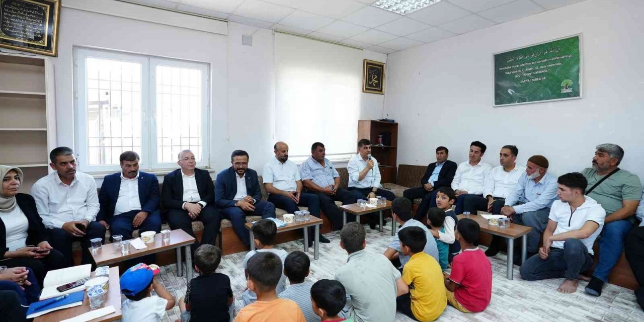 Kırsal Mahalleleri Gezdiler Vatandaşları Dinlediler