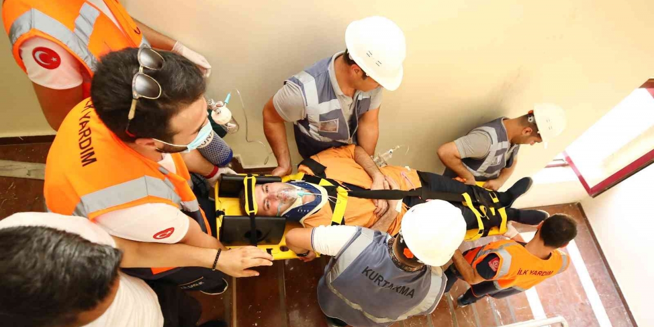 Gaün Hastanesi’nde Gerçeği Aratmayan Yangın Tatbikatı