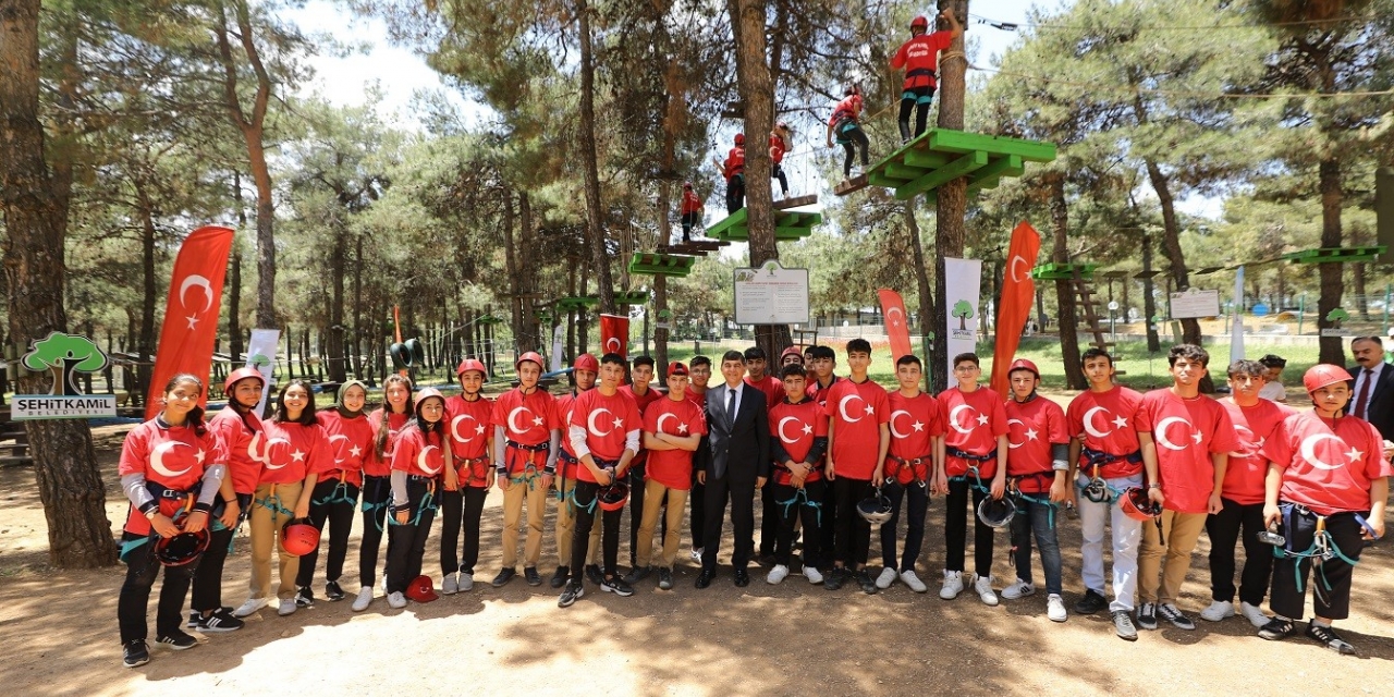 Gençlik Kampı Binlerce Genci Ağırlıyor