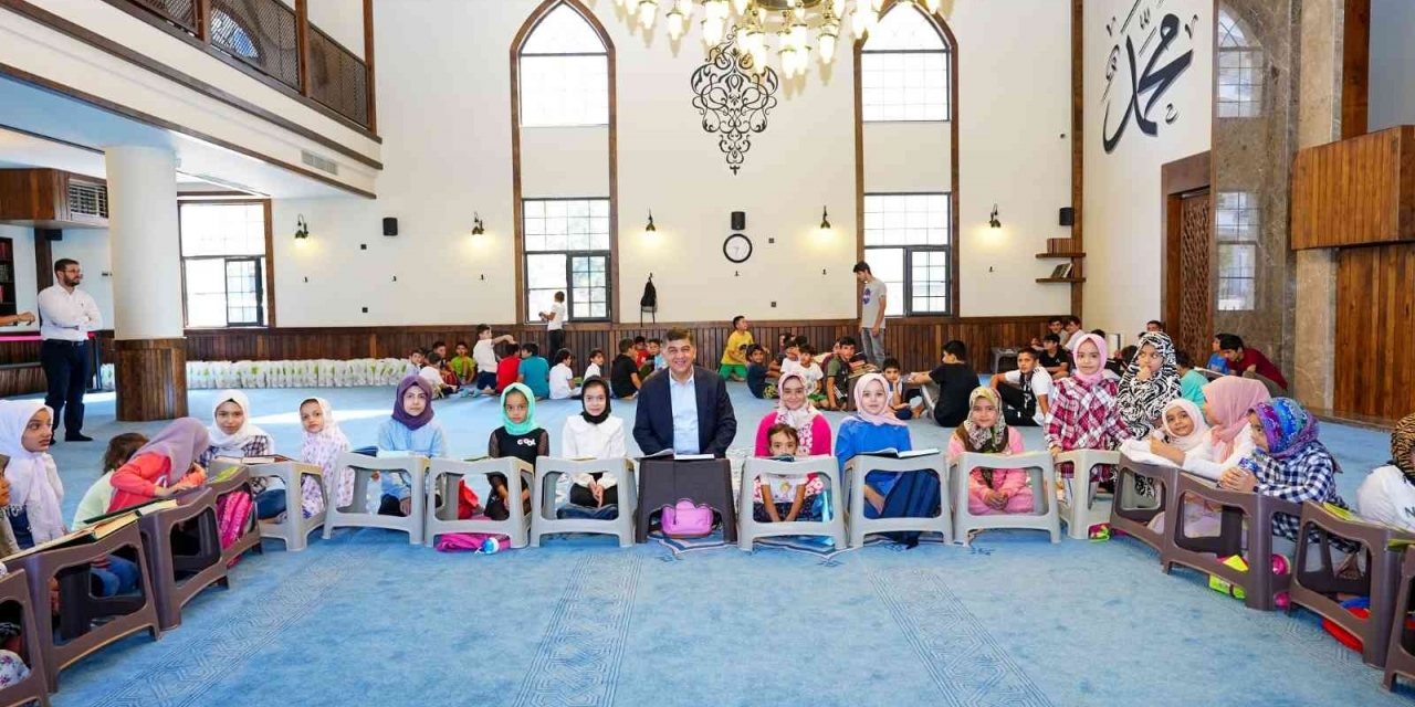 Fadıloğlu, Kur’an Kursu Öğrencilerini Ziyaret Etti