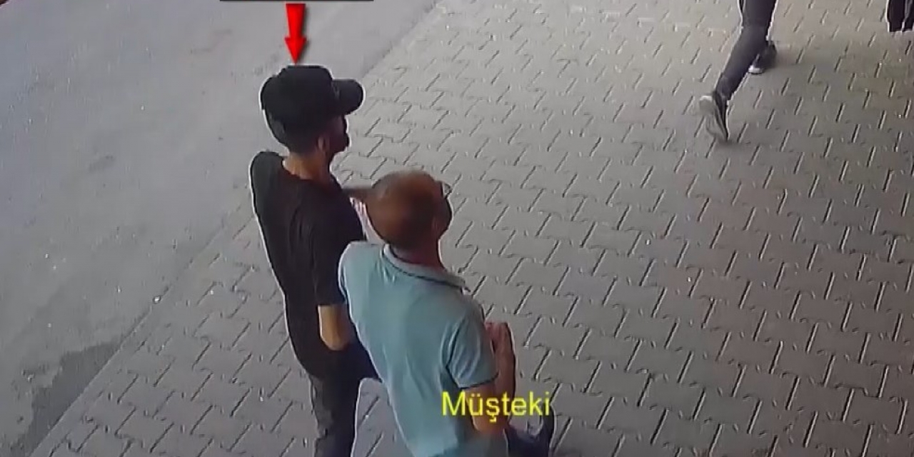 Yardım İçin Yanaştı, Kapkaç Yaparak Telefonunu Çaldı