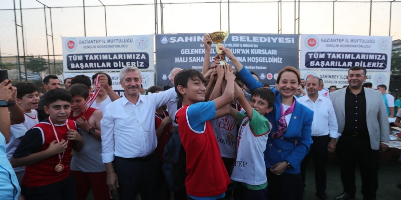 Yaz Kur’an Kursu Futbol Turnuvasına 860 Öğrenci Katıldı