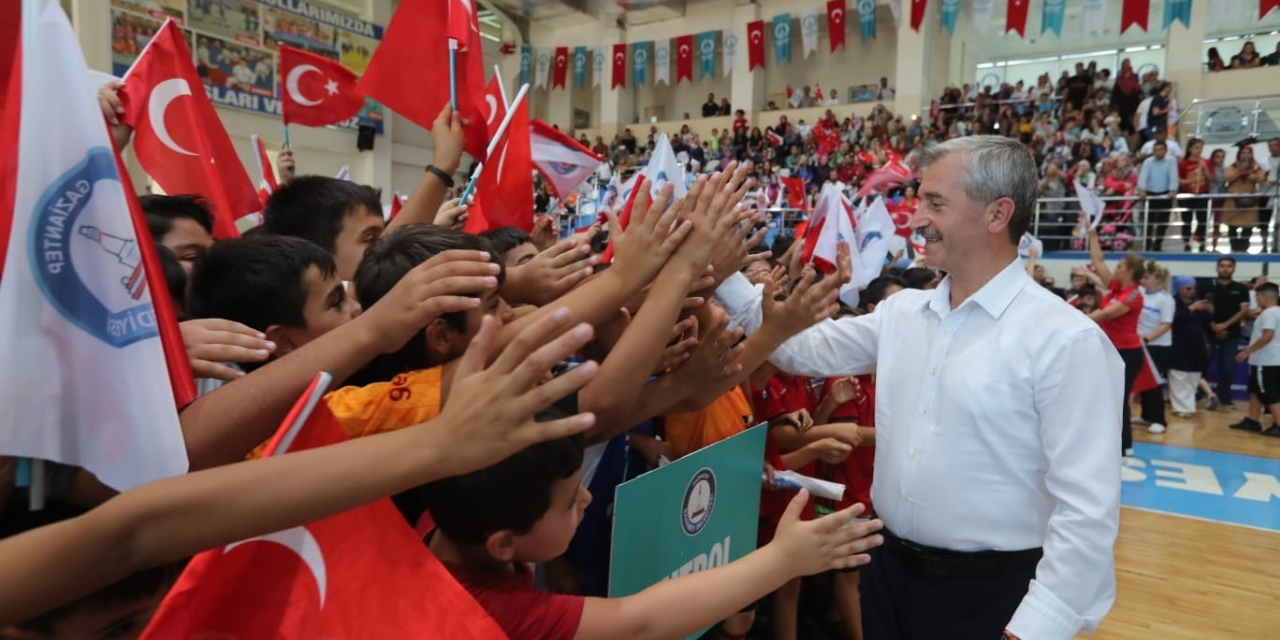 Yaz Spor Okullarından 19 Bin 643 Öğrenci Sertifika Aldı