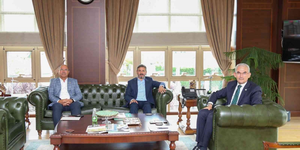 Başkan Aydın, Sahadaki Talepleri Bakanlık ve Yetkililere İleterek Çözüyor