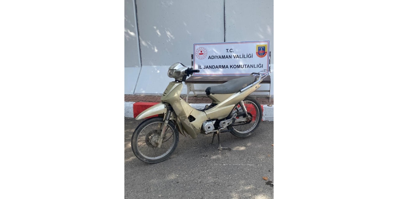 Vatandaşların İhbar Ettiği Şüpheli Çalıntı Motosikletle Yakalandı