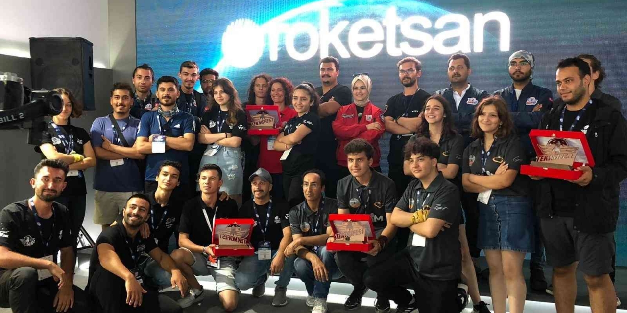 Büyükşehir’in Desteklediği Takımlar Teknofest’te 10 Ödül Kazandı