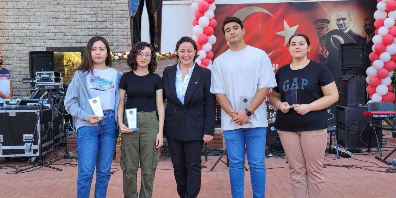 Gkv’de Ders Zili Coşkuyla Çaldı