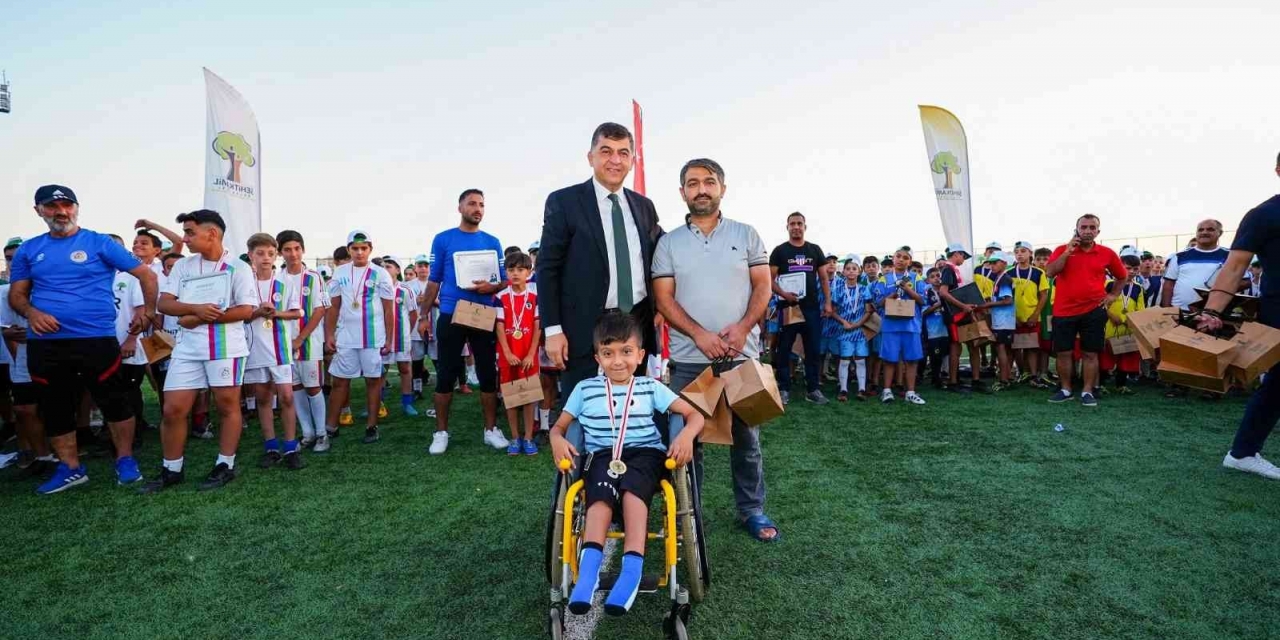 Şehitkamil’de 18 Takımdan 400 Futbolcu Buluştu