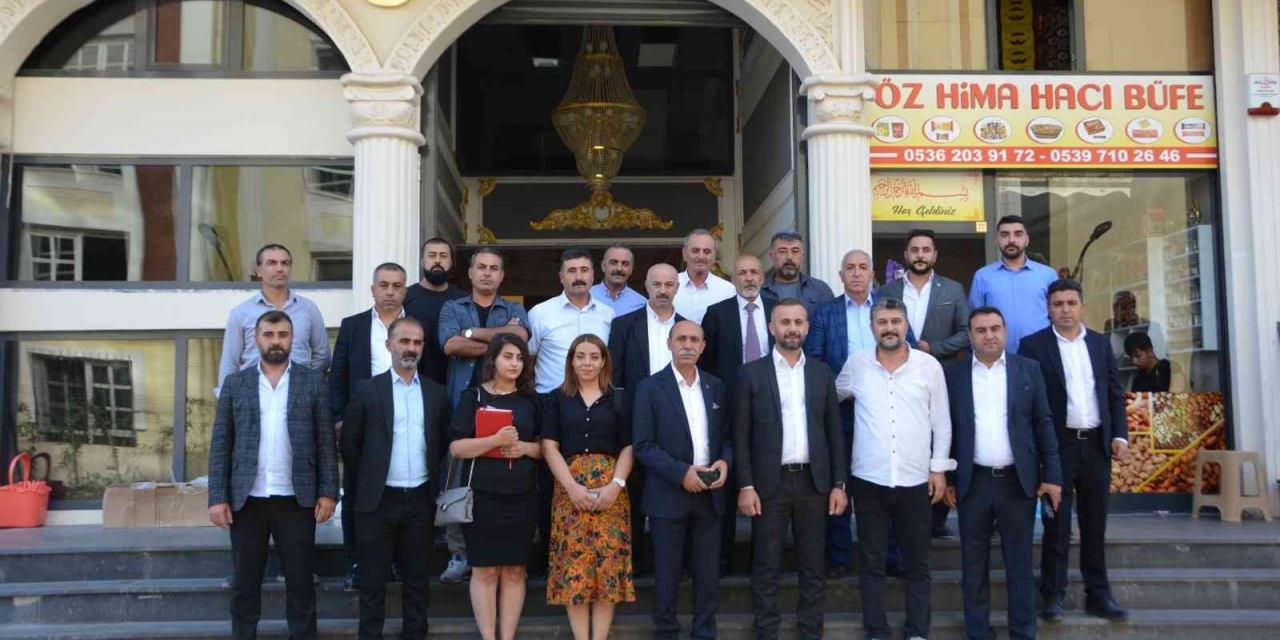 Dtso Başkan Adayı Karagöz, Seçim Öncesi Esnafla Bir Araya Geldi