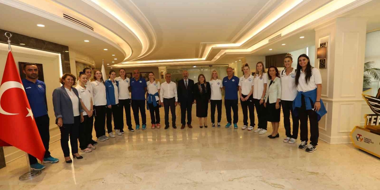 Fatma Şahin’e Merinos Forması