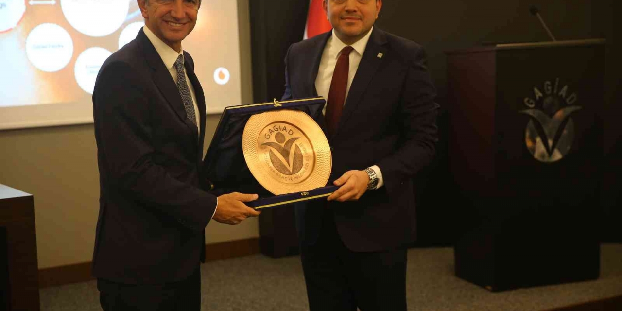Genç İşadamları Vodafone İle Digital Dönüşüme Hazırlanıyor