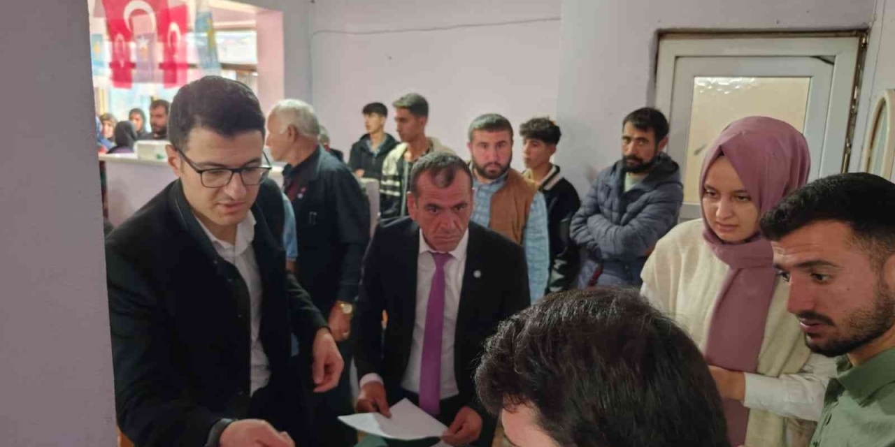 Demir, Güven Tazeledi