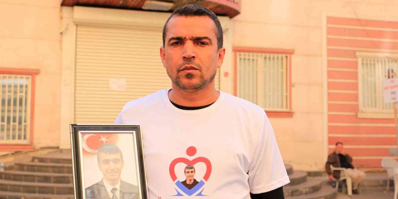Evlat Nöbetindeki Acılı Baba: “hdp Olmazsa Pkk Da Olmaz”