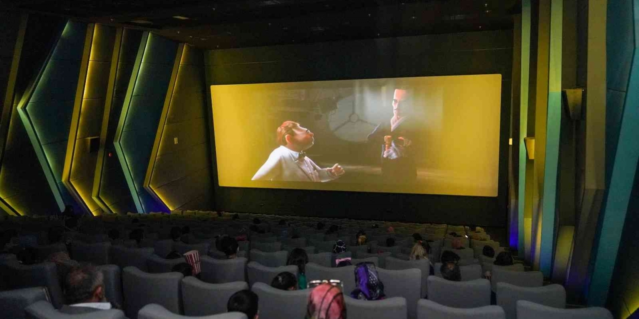 Diyarbakır’da Çocuklar İçin Ücretsiz Sinema Gösterimi Başladı