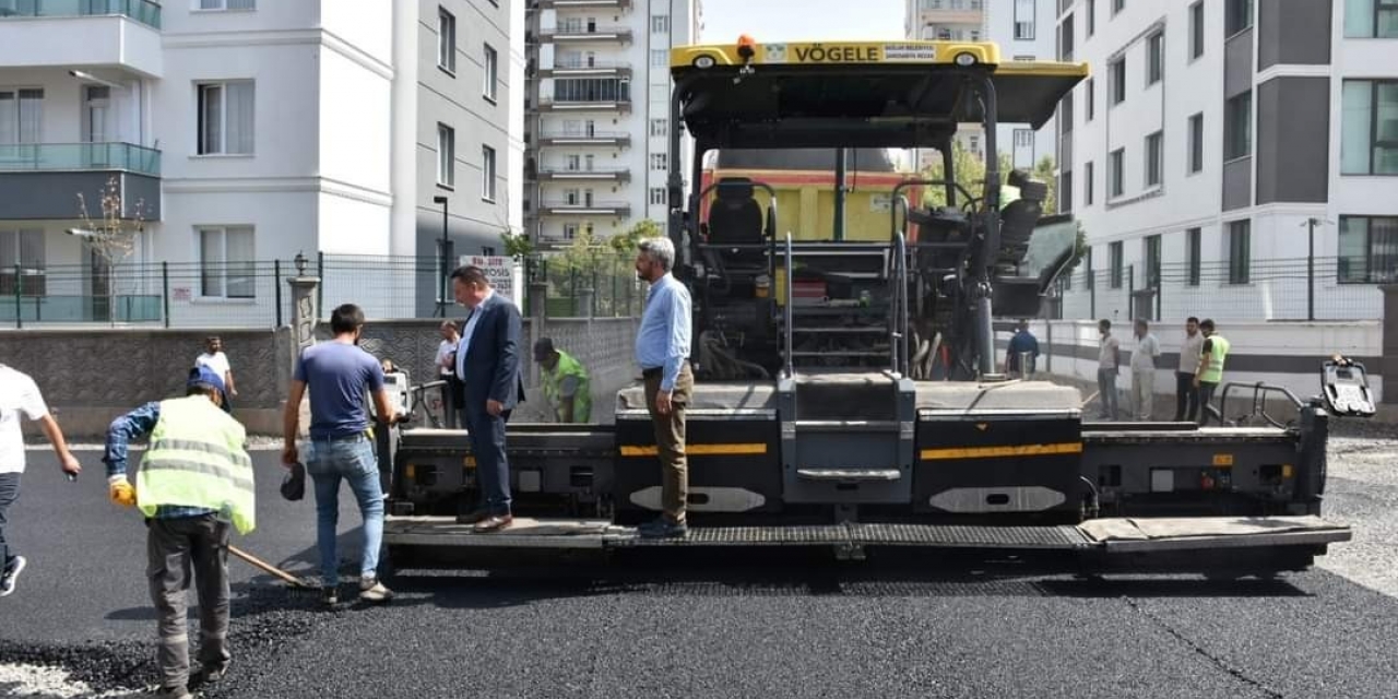 Havaların Soğumasıyla Bağlar İlçesinde Asfalt Çalışmaları Tamamlandı