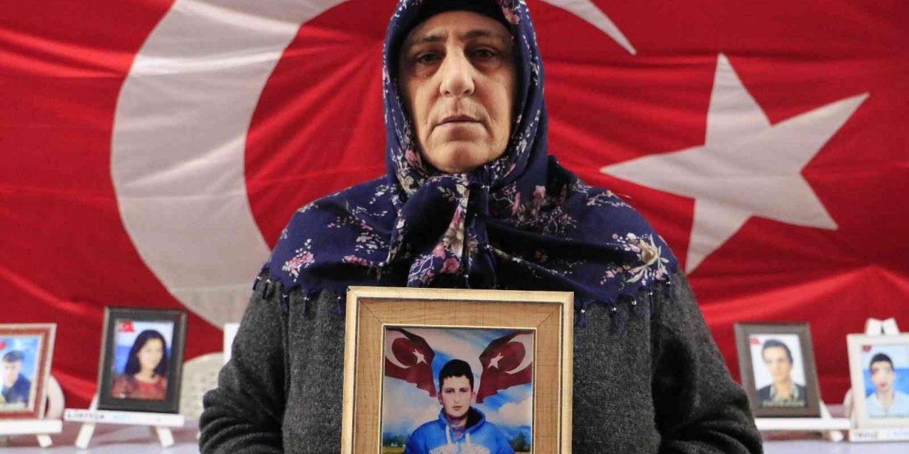 Evlat Nöbetindeki Anne: “oğlumun Peşini Bırakmayacağım”