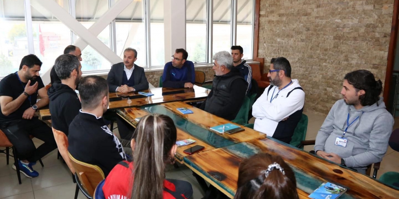 Başkan Kılınç, Kış Spor Okulları Hakkında Bilgi Aldı