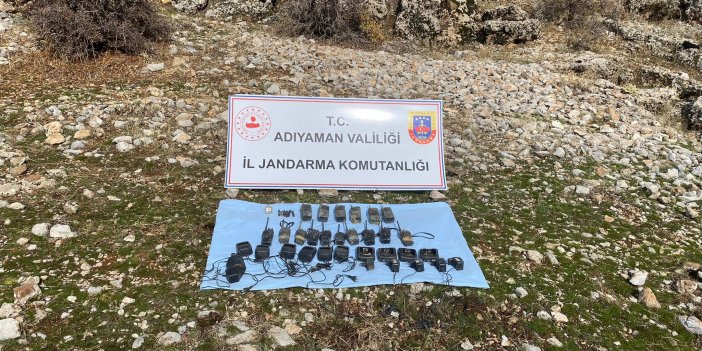Terör Örgütü PKK’ya Ait Toprağa Gömülü Telsizler Ele Geçirildi