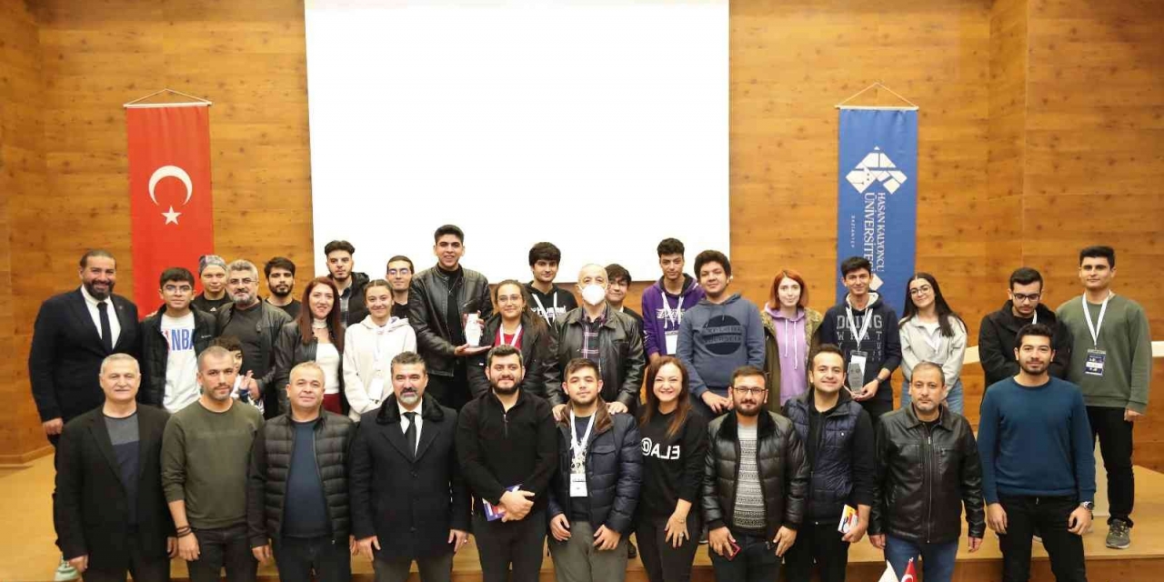 48 Saatte 15 Oyun Geliştirdiler